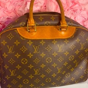 LV Deauville Tote